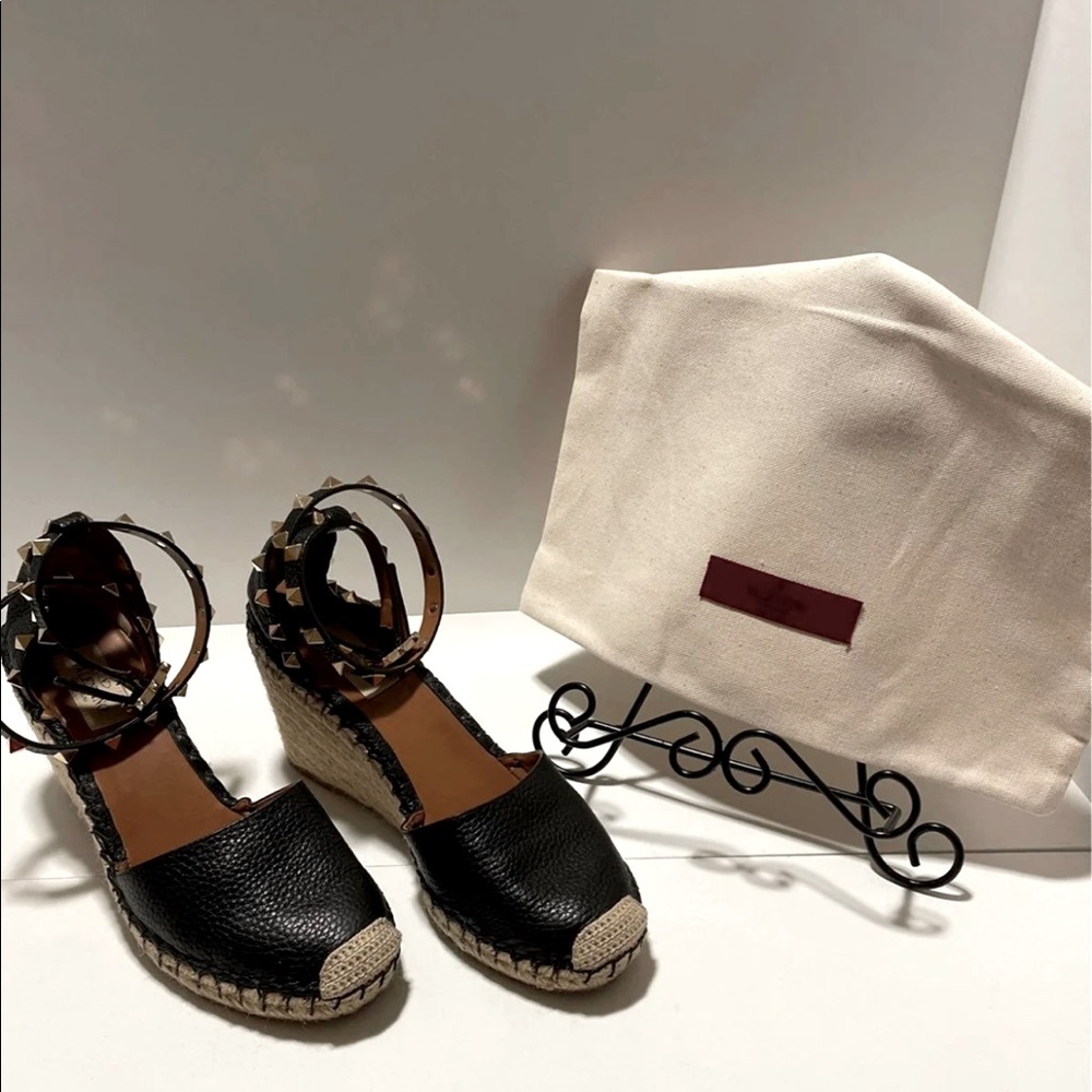 Valentino Rockstud wedge espadrilles in black leather in size 37